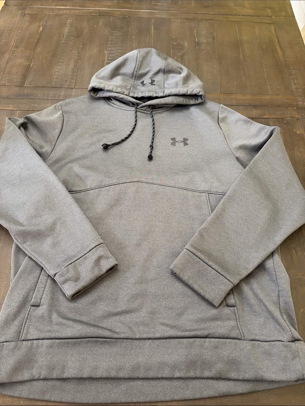Under Armour Men's Heather Gray Hooded Pullover